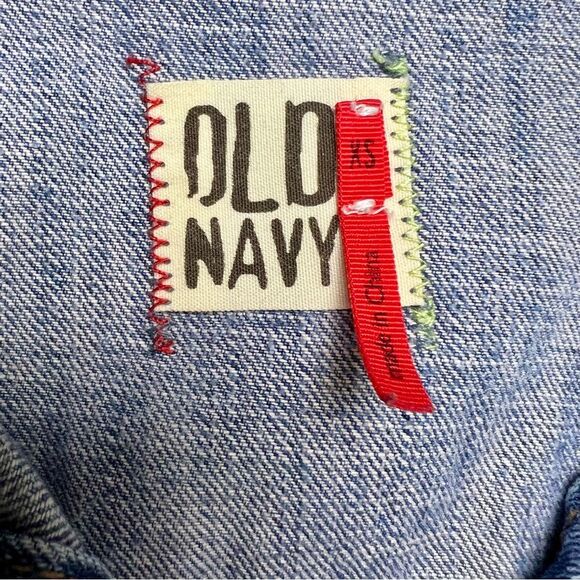 OLD NAVY Women’s Classic Jean Jacket Cropped Medium Wash Blue Denim XSmall - Picture 5 of 7